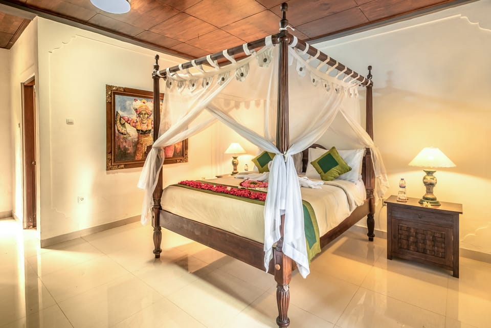In-room safe, desk, rollaway beds, free WiFi