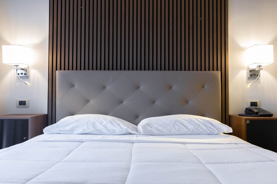 1 bedroom, premium bedding, down comforters, minibar