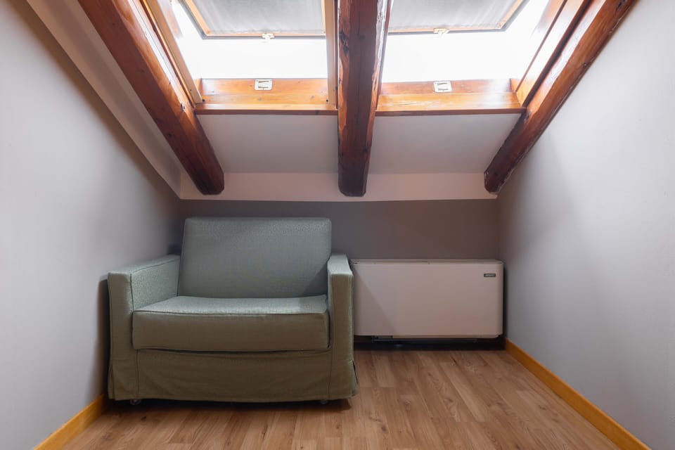 1 bedroom, premium bedding, down comforters, minibar