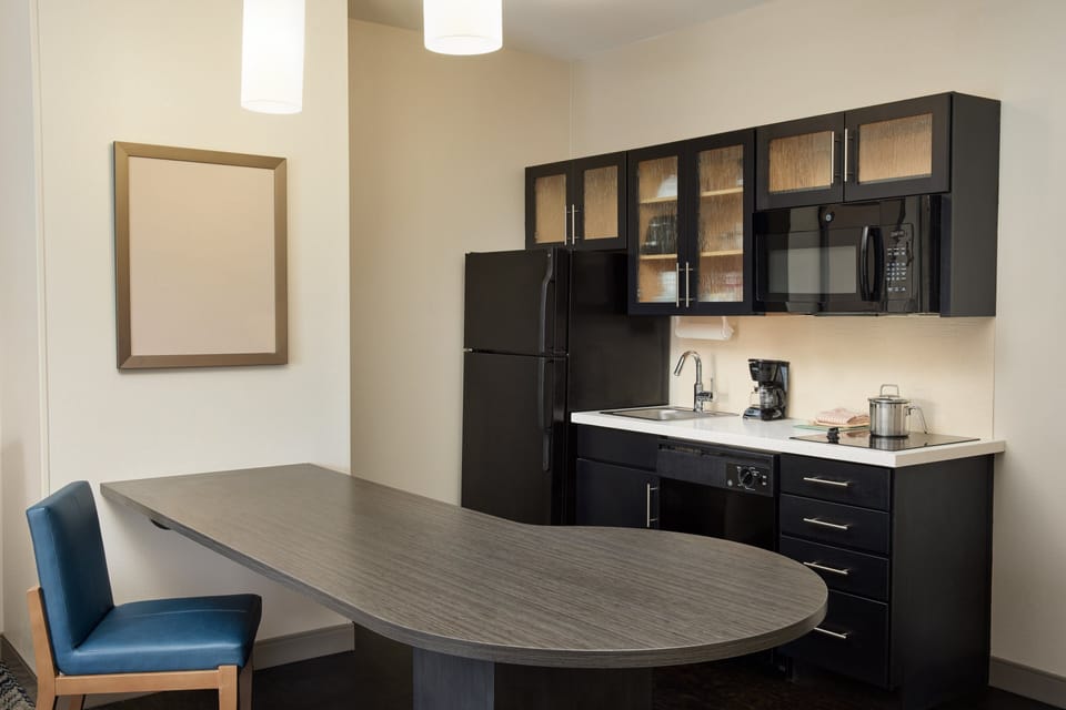 Suite, 1 Bedroom | Premium bedding, pillowtop beds, in-room safe, desk