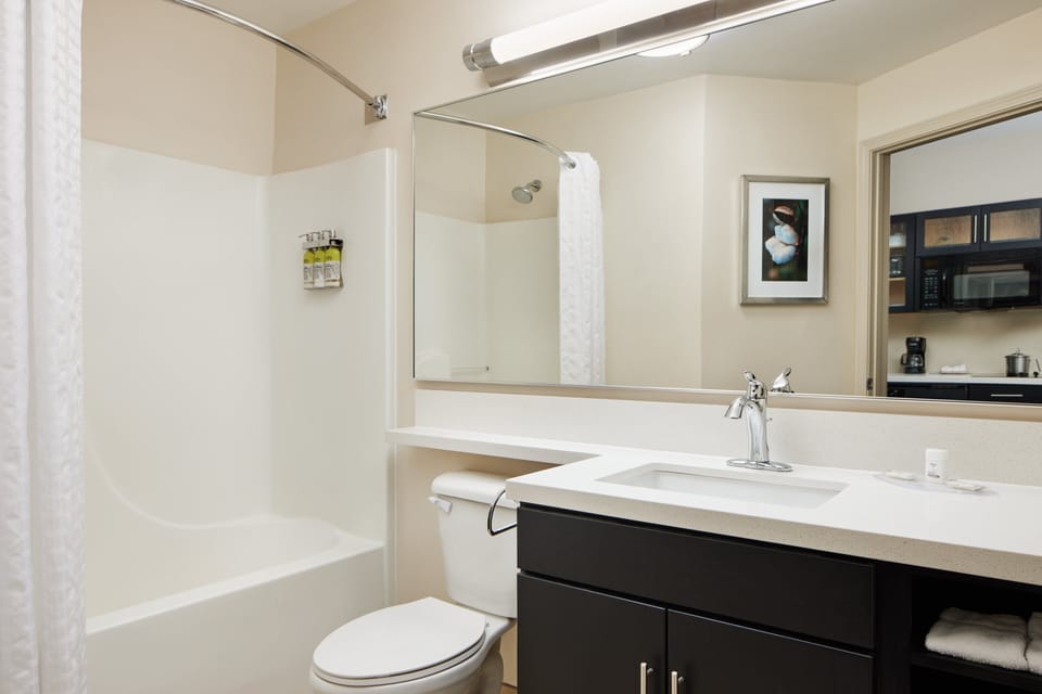 Premium bedding, pillowtop beds, in-room safe, desk