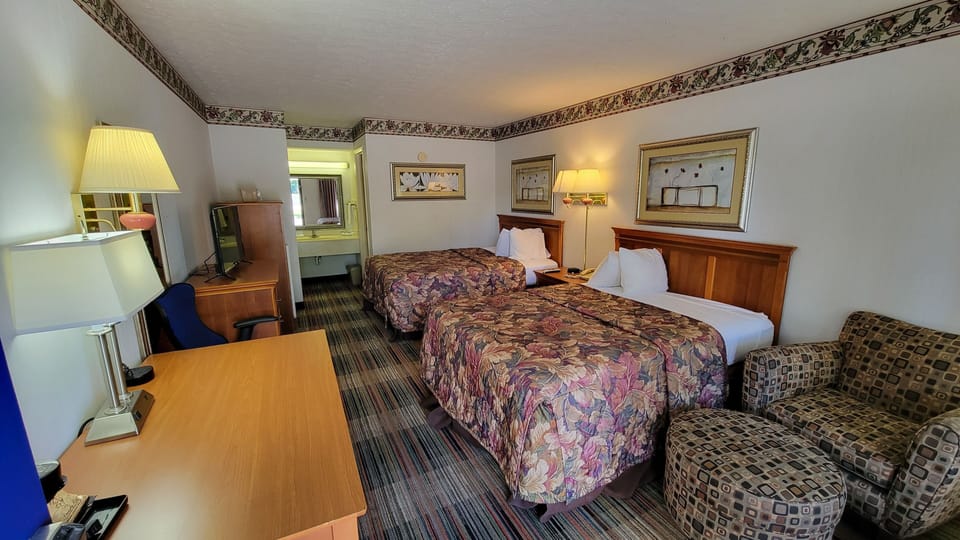 Desk, free WiFi, bed sheets