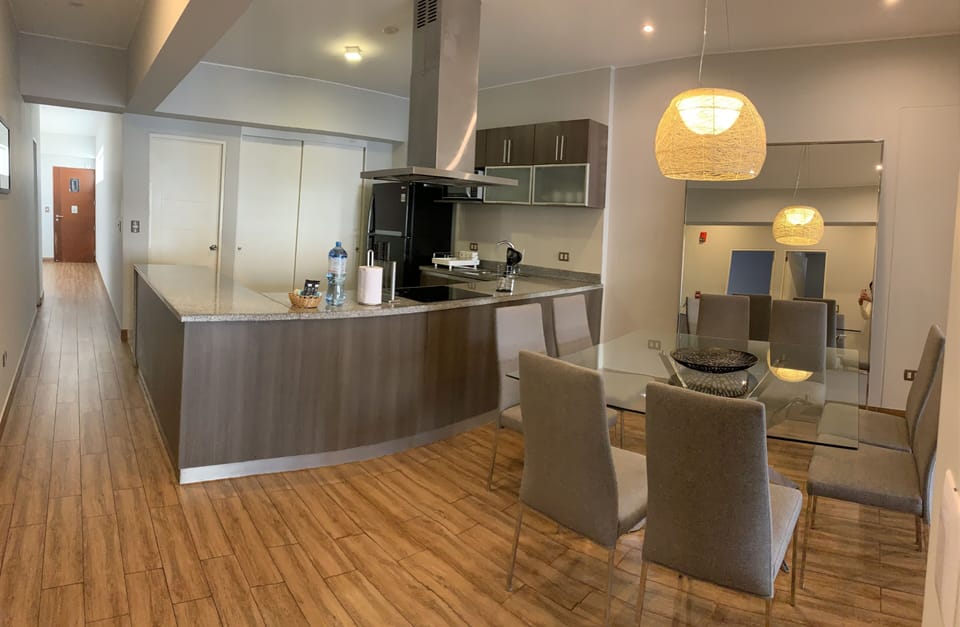Exclusive Apartment, 3 Bedrooms (601) | Private kitchen | Full-size fridge, microwave, cookware/dishes/utensils