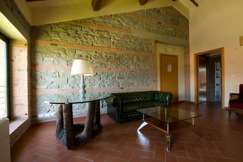 Romantic Suite, 1 Queen Bed, Kitchenette, Valley View | Living room | 22-inch LCD TV with digital channels, TV