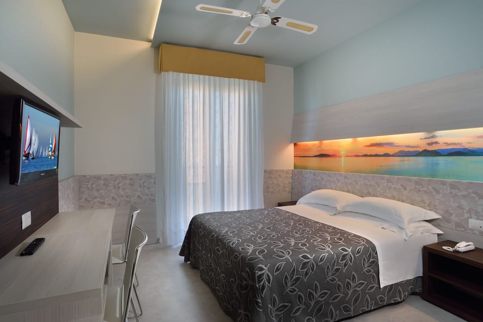 Comfort Double Room | Premium bedding, minibar, in-room safe, desk