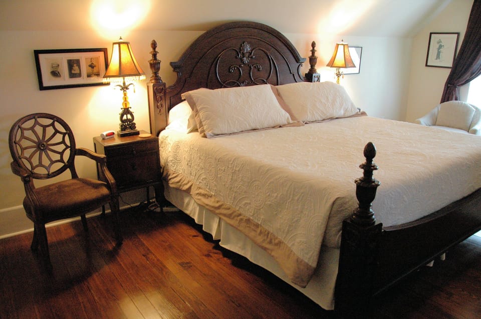Margaret May Suite, 1 King Bed, Private Bathroom, Upstairs | Premium bedding, memory foam beds, individually decorated