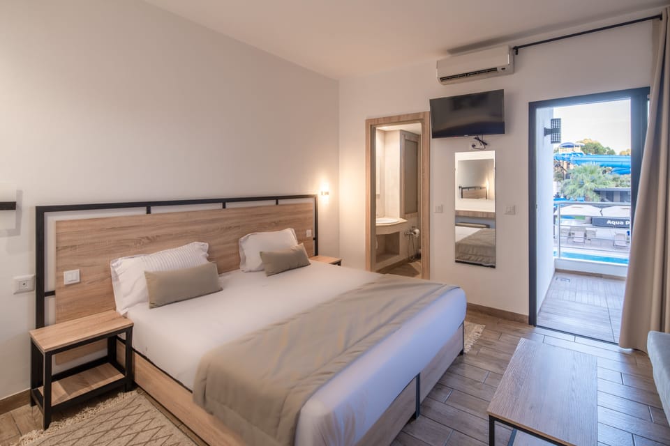 Standard Room | In-room safe, free cribs/infant beds, free WiFi, bed sheets