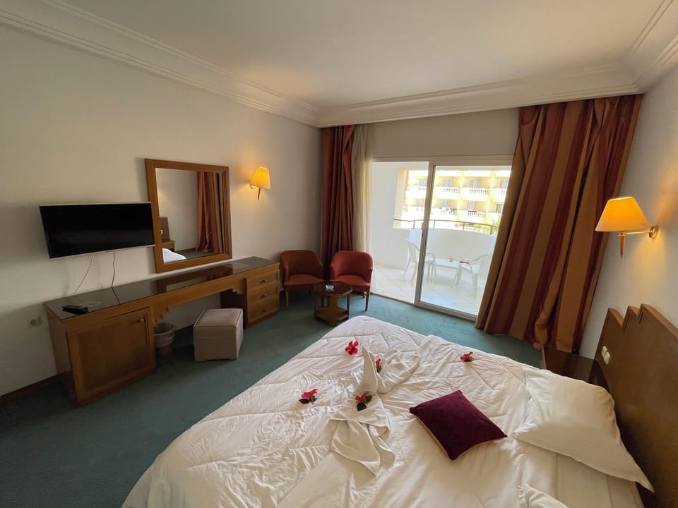 Standard Single Room | Blackout drapes, free WiFi, bed sheets