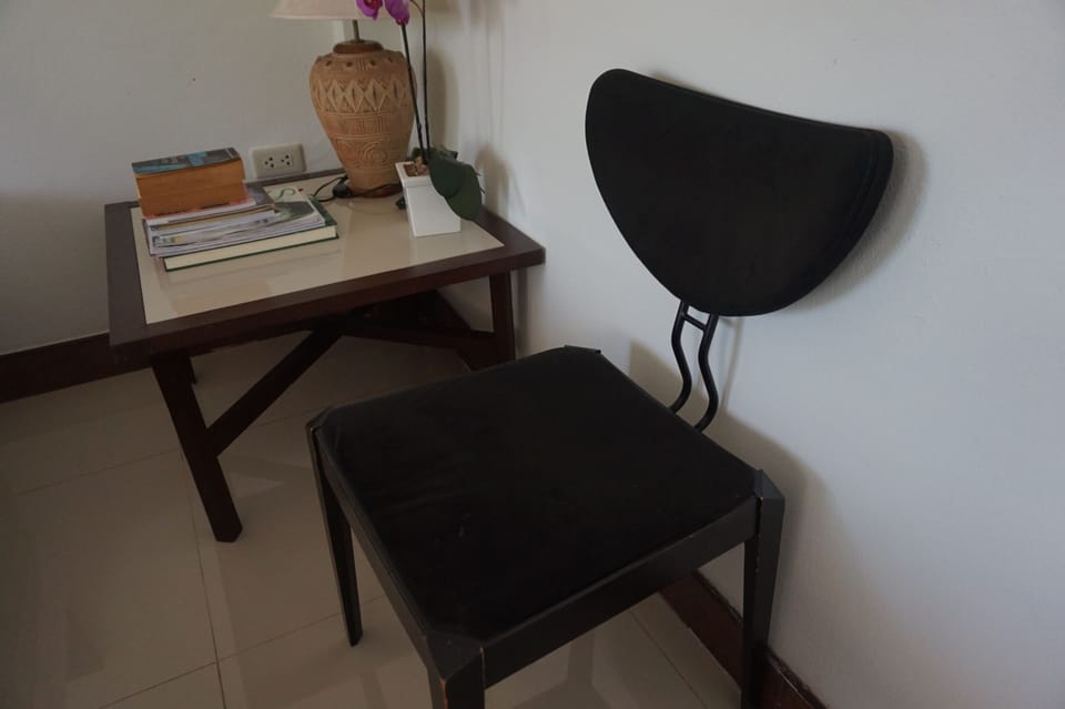 Standard King Bed | Room amenity