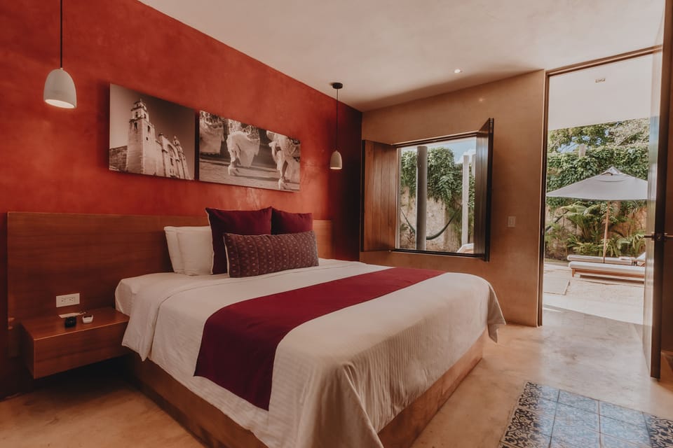 Deluxe Room, 1 King Bed | Premium bedding, in-room safe, iron/ironing board (on request)