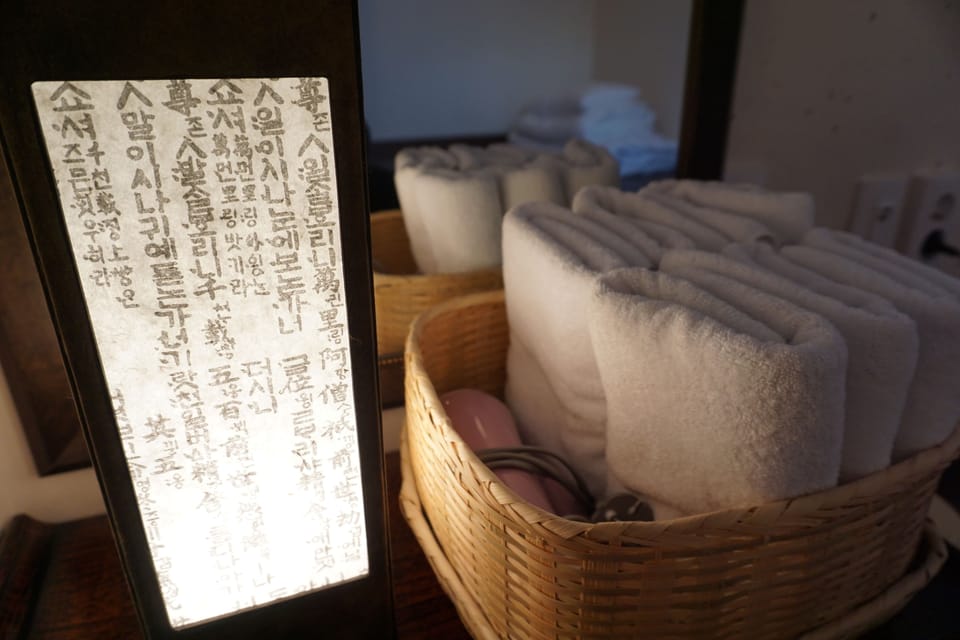 Premium bedding, rollaway beds, free WiFi