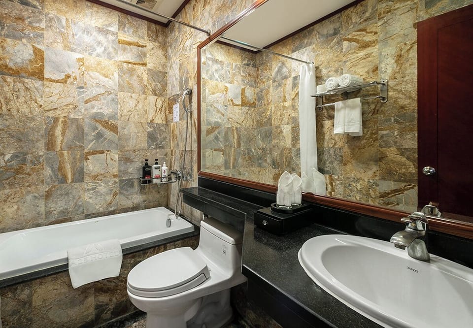 Shower, free toiletries, hair dryer, bathrobes