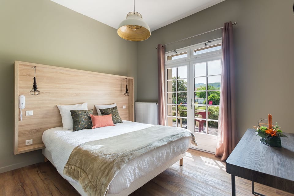 Standard Double Room | Soundproofing, iron/ironing board, free WiFi, bed sheets