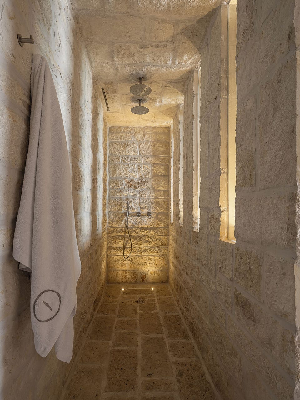 Double Room, Balcony, Sea View (Communion) | Bathroom | Free toiletries, hair dryer, bathrobes, slippers