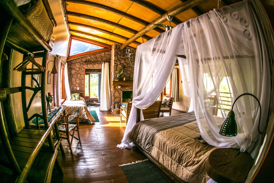 Bungalow | Blackout drapes, WiFi (free), bed sheets