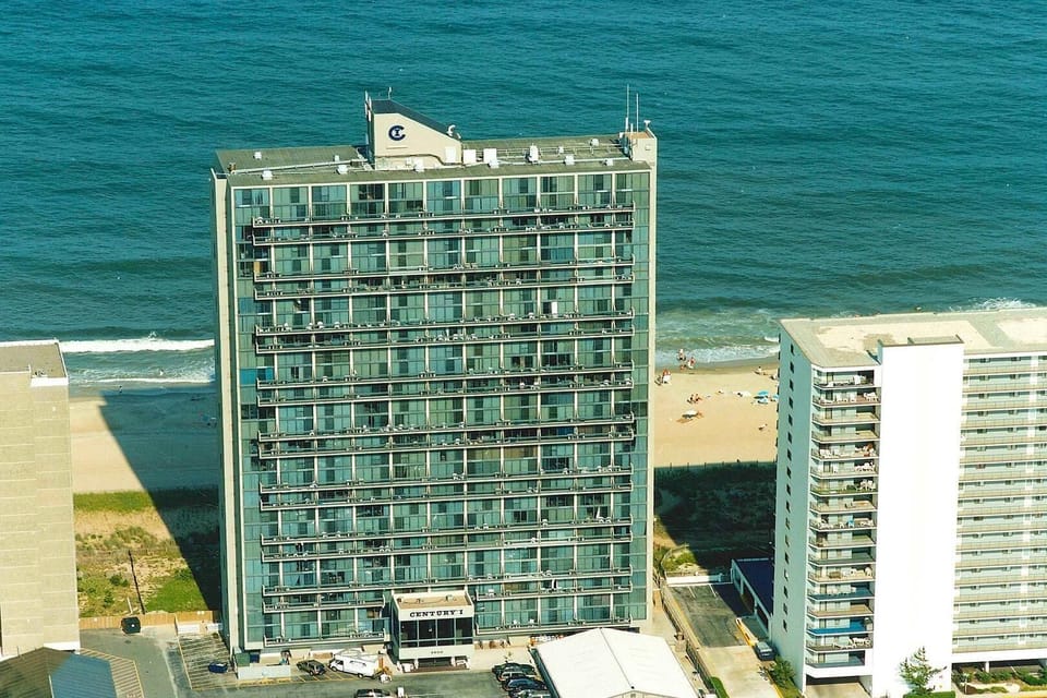 Condo, 2 Bedrooms | Exterior