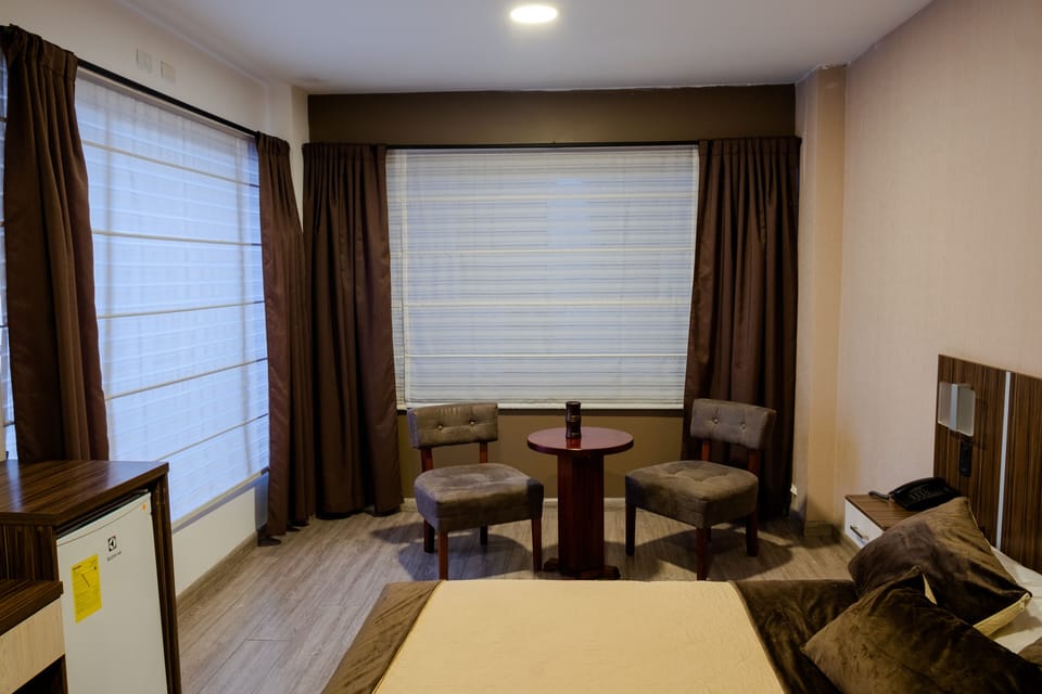 Comfort Suite | 1 bedroom, hypo-allergenic bedding available, minibar, in-room safe