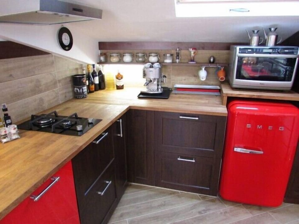Apartment, 1 Bedroom, Terrace | Private kitchen | Fridge, microwave, oven, stovetop