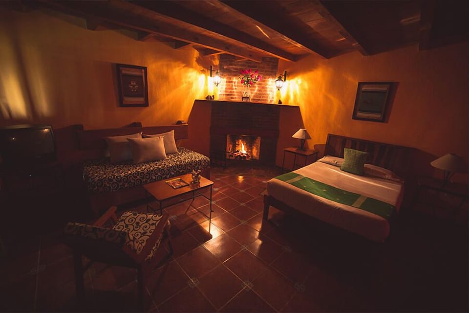 Deluxe Room, 1 King Bed, City View | Iron/ironing board (on request), cribs (free), bed sheets