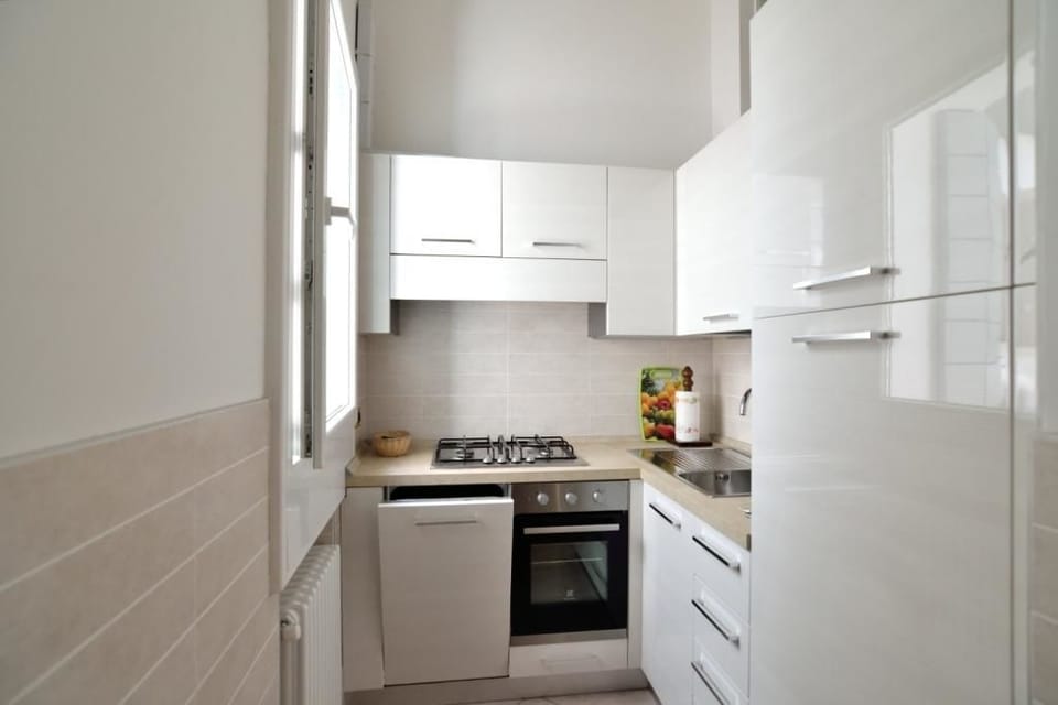 Apartment, 1 Bedroom | Private kitchen | Fridge, microwave, stovetop, dishwasher
