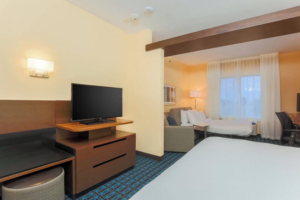 Suite, 1 King Bed with Sofa bed | Premium bedding, desk, laptop workspace, blackout drapes