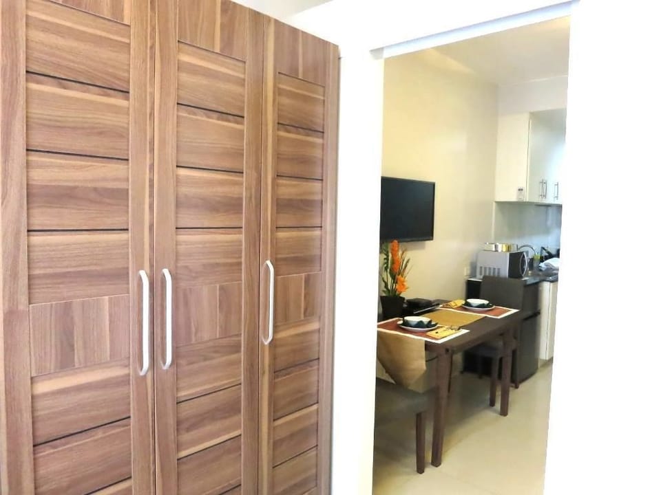 One Bedroom | In-room dining