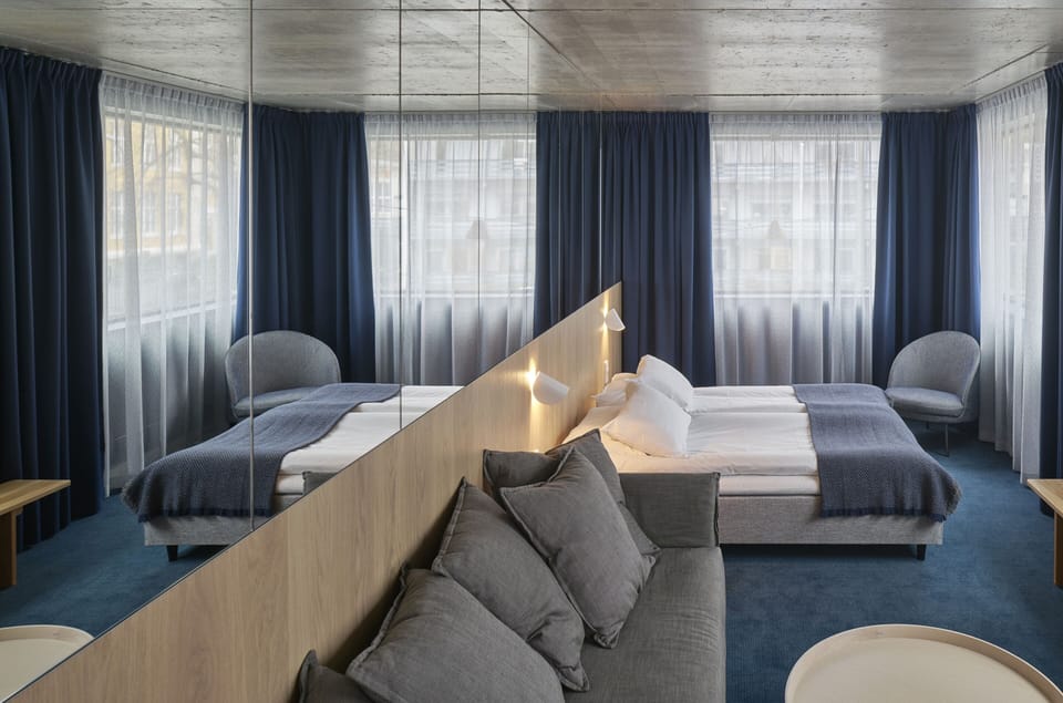 Junior Suite | Pillowtop beds, desk, laptop workspace, soundproofing