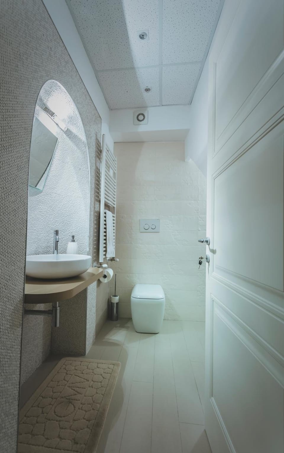 Shower, free toiletries, hair dryer, slippers