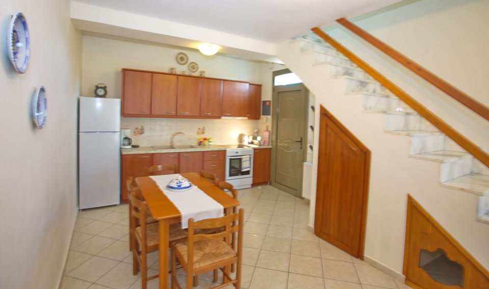 Apartment, 2 Bedrooms (Maisonette 4) | Living area | Flat-screen TV, fireplace, DVD player