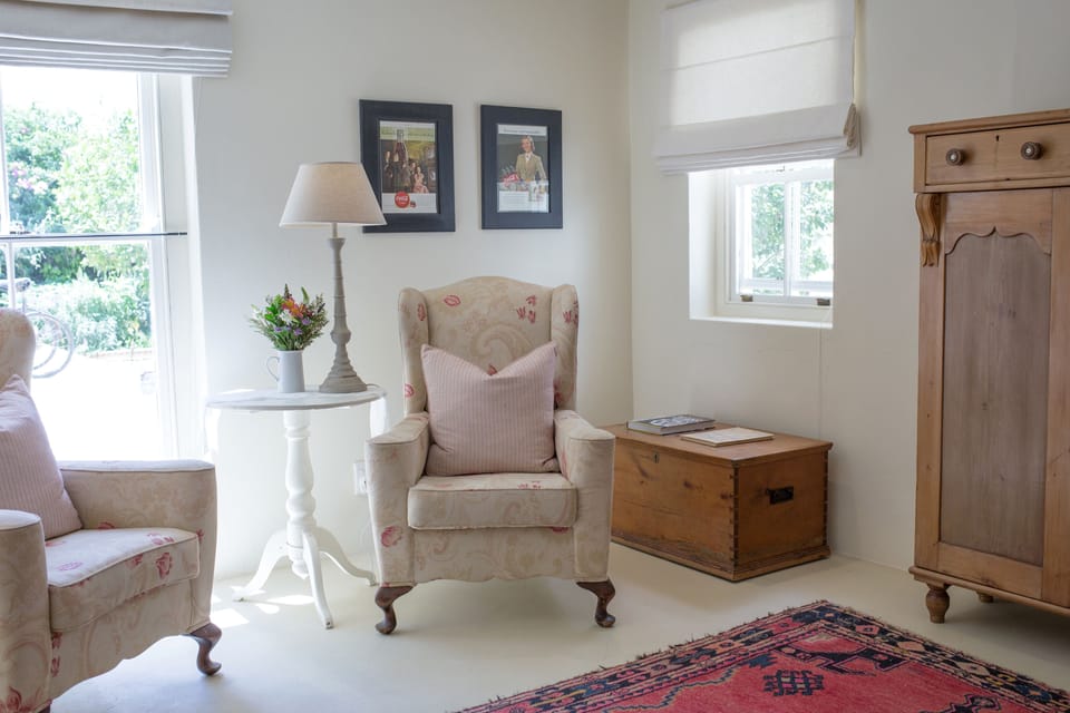 Superior Double or Twin Room | Living area