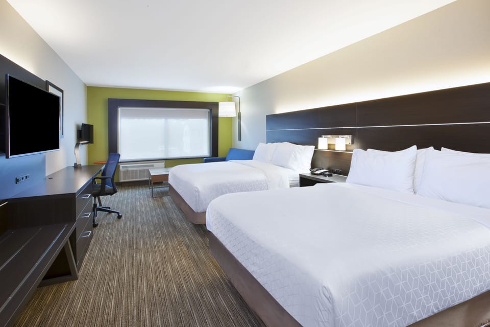 In-room safe, desk, iron/ironing board, free cribs/infant beds