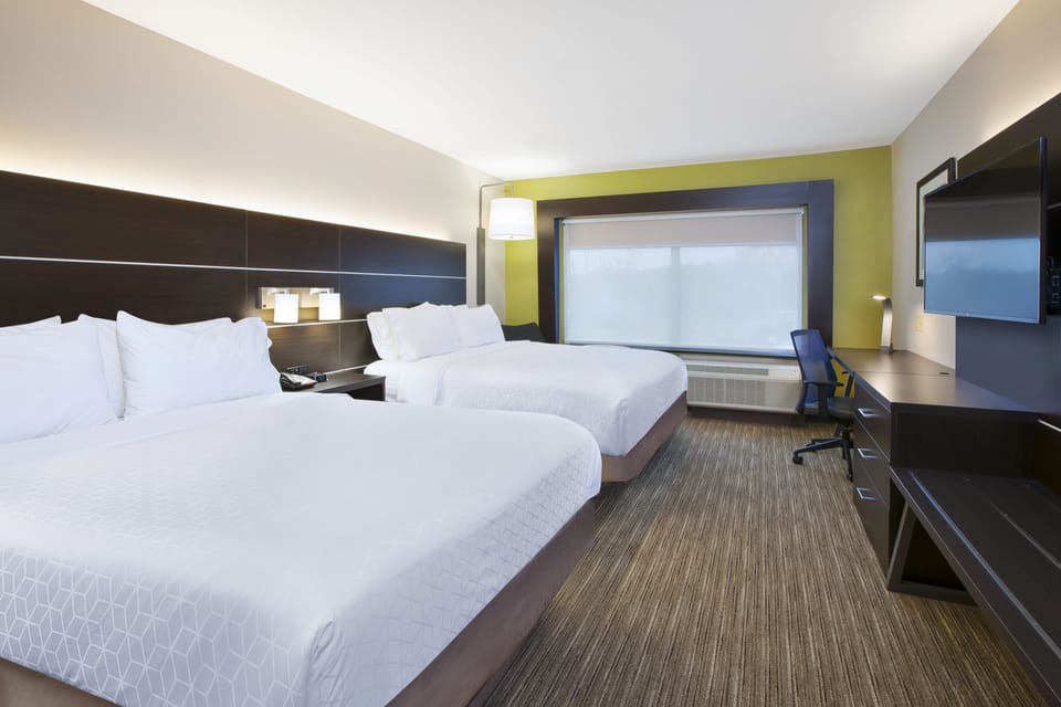 In-room safe, desk, iron/ironing board, free cribs/infant beds