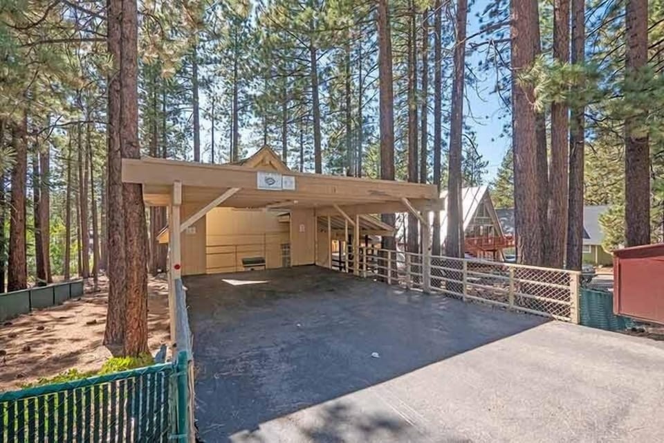 House, 3 Bedrooms | Exterior
