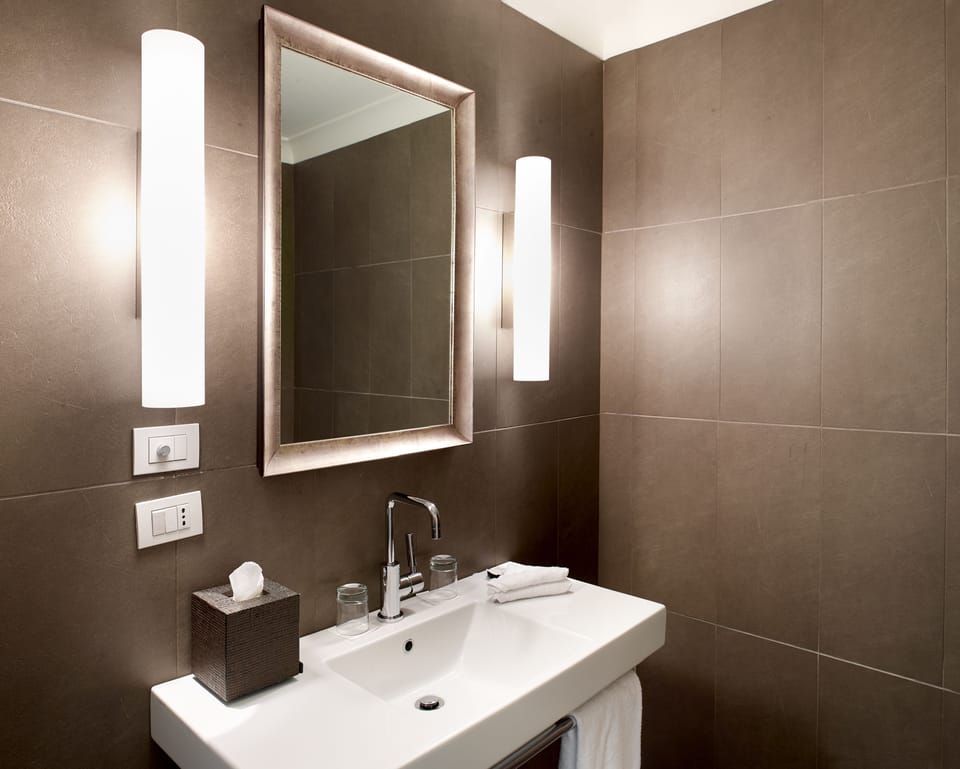 Rainfall showerhead, eco-friendly toiletries, hair dryer, bidet