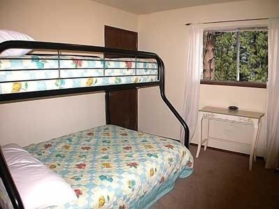 House, 4 Bedrooms | 4 bedrooms, bed sheets