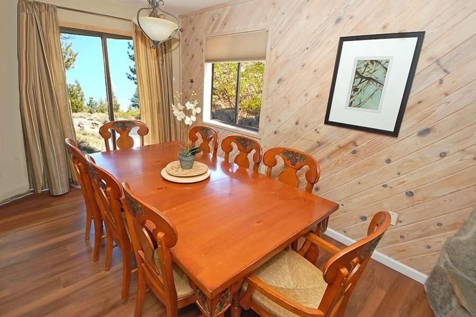 House, 3 Bedrooms | Dining