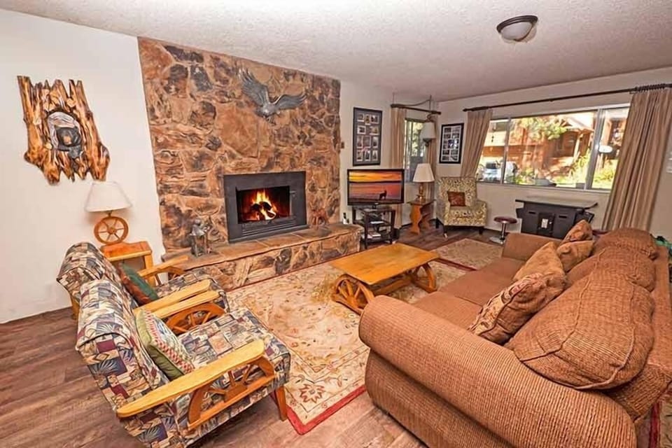 House, 3 Bedrooms | Living area | TV