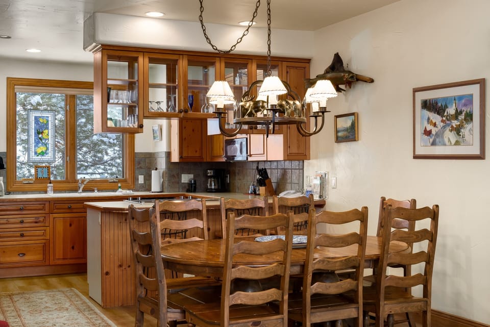 Townhome, 3 Bedrooms | Private kitchen | Full-size fridge, microwave, oven, stovetop