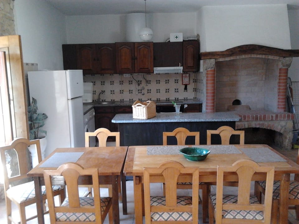 Villa, 4 Bedrooms | Private kitchen | Coffee/tea maker, fridge, microwave, oven