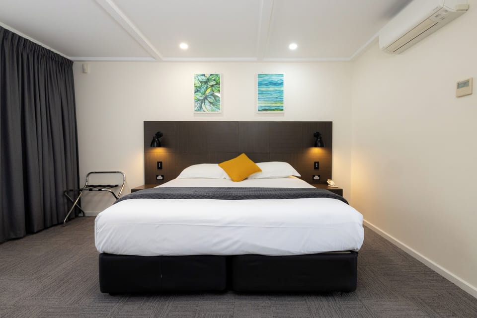 Premier One Bedroom King  | Desk, laptop workspace, iron/ironing board, cribs/infant beds