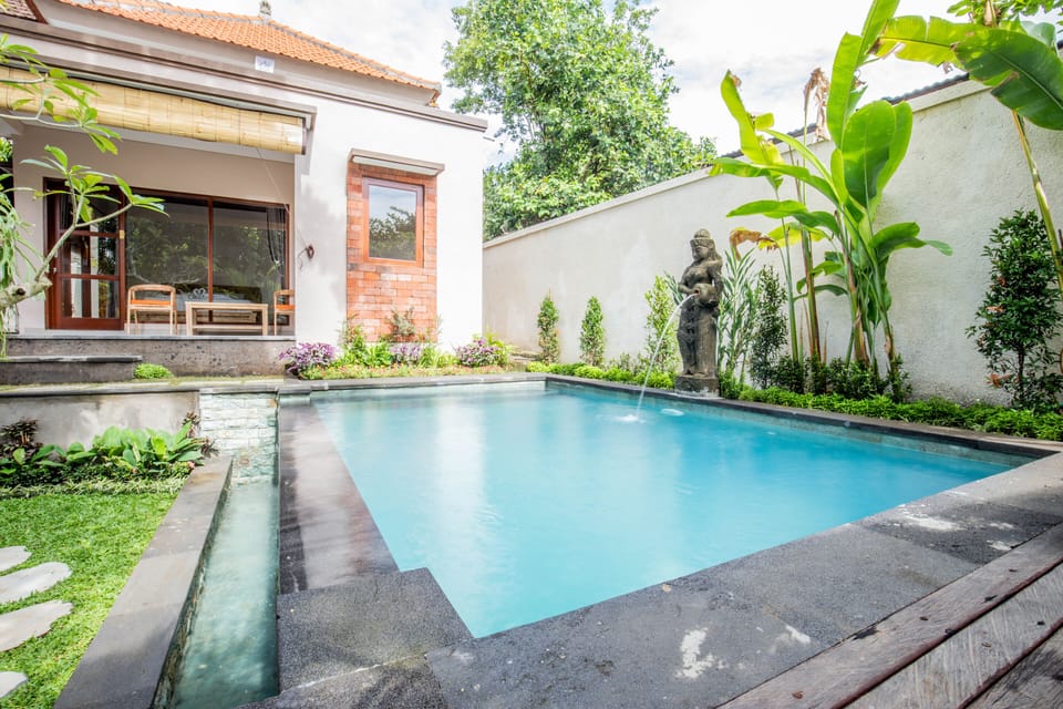 Private pool