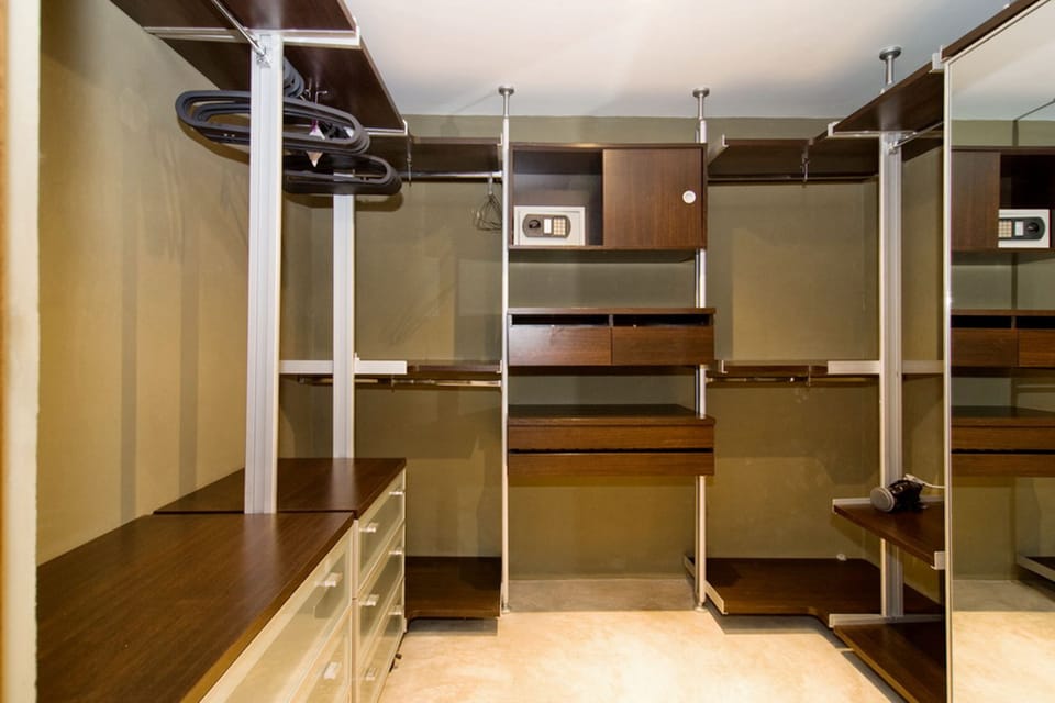 2 Bedroom Villa | 2 bedrooms, in-room safe, individually furnished, desk