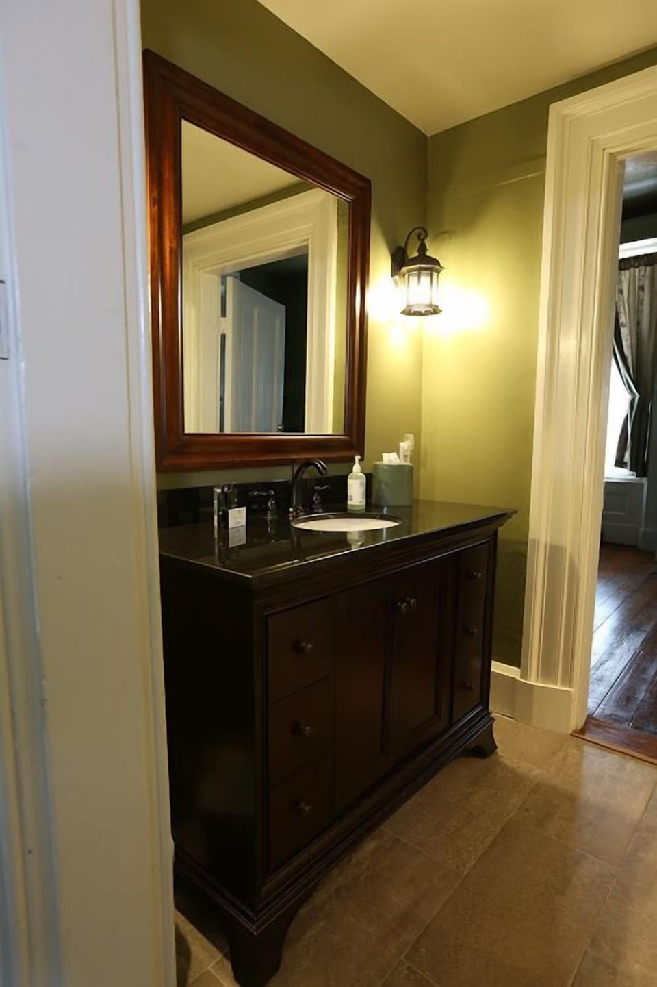 Lafayette Inn Bed and Breakfast in Stanardsville