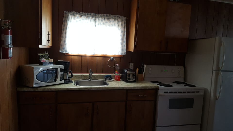 Private kitchen | Coffee/tea maker, fridge