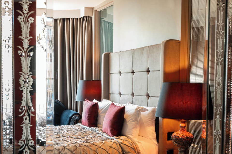 Luxury Sea View | In-room safe, individually decorated, individually furnished, desk