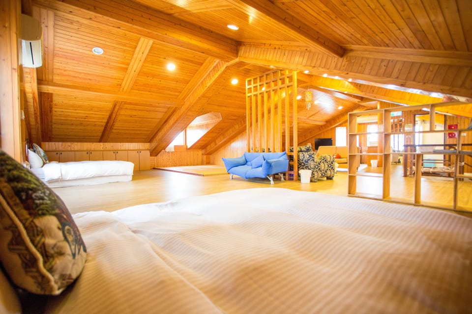 Family Room (10 people) | Free WiFi, bed sheets, wheelchair access