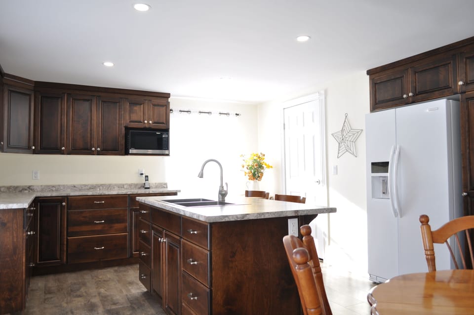 Executive Apartment, 2 Queen Beds, Non Smoking, Kitchen | Private kitchen | Coffee/tea maker, electric kettle, cookware/dishes/utensils