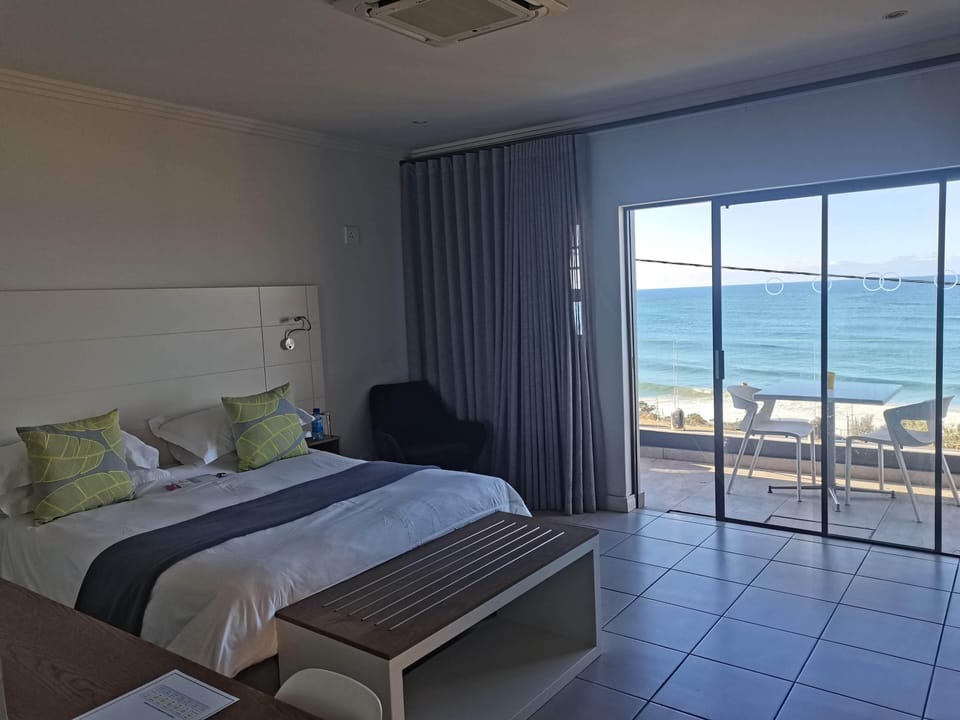 Sea Facing Luxury Rooms  | 1 bedroom, in-room safe, laptop workspace, free WiFi