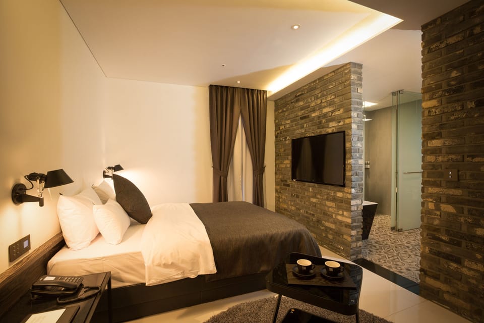 Deluxe Double Room | Room amenity