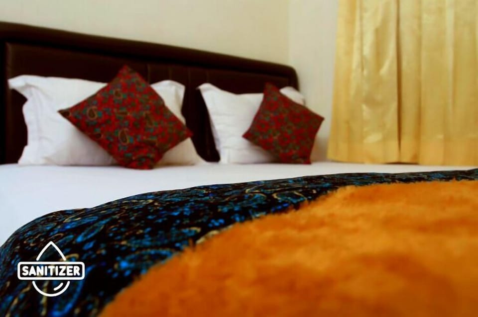 Superior Double Room Air-Conditioned | Individually furnished, desk